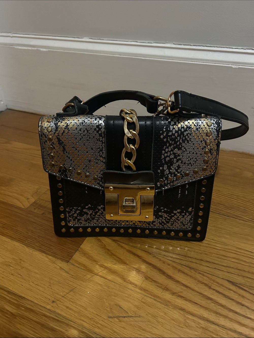 Black and Gold Metallic Accent Women's Top-Handle Crossbody Bag